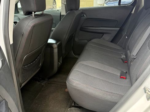 Used 2017 Chevrolet Equinox LT FWD image 13
