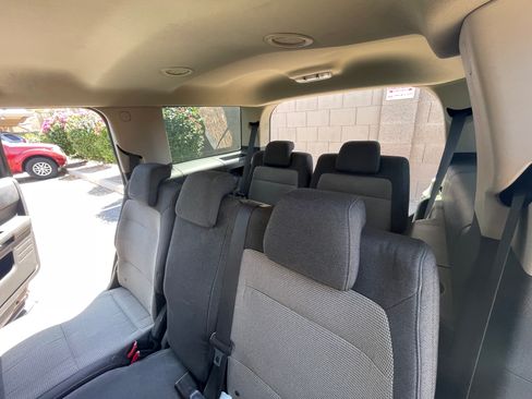 Used 2011 Ford Flex SE FWD image 19