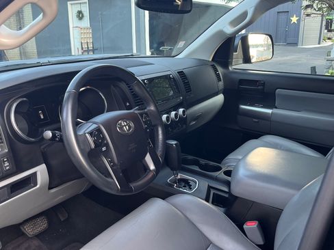 Used 2021 Toyota Sequoia SR5 w/ Premium Package AWD/4WD image 11