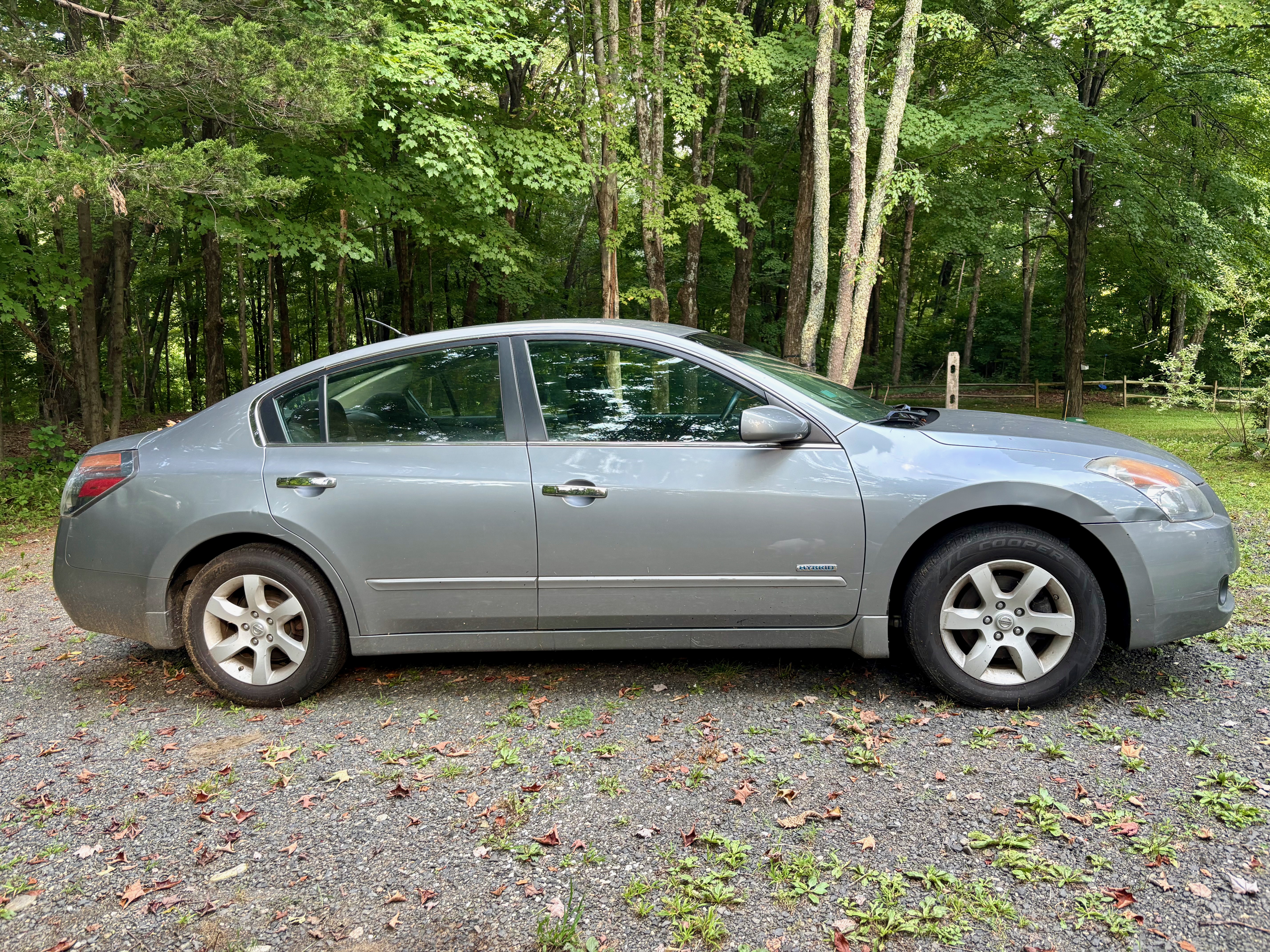 Used 2009 Nissan Altima Hybrid Sedan FWD image 5
