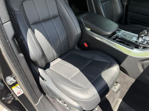 Used 2020 Land Rover Range Rover Sport HSE AWD/4WD image 13