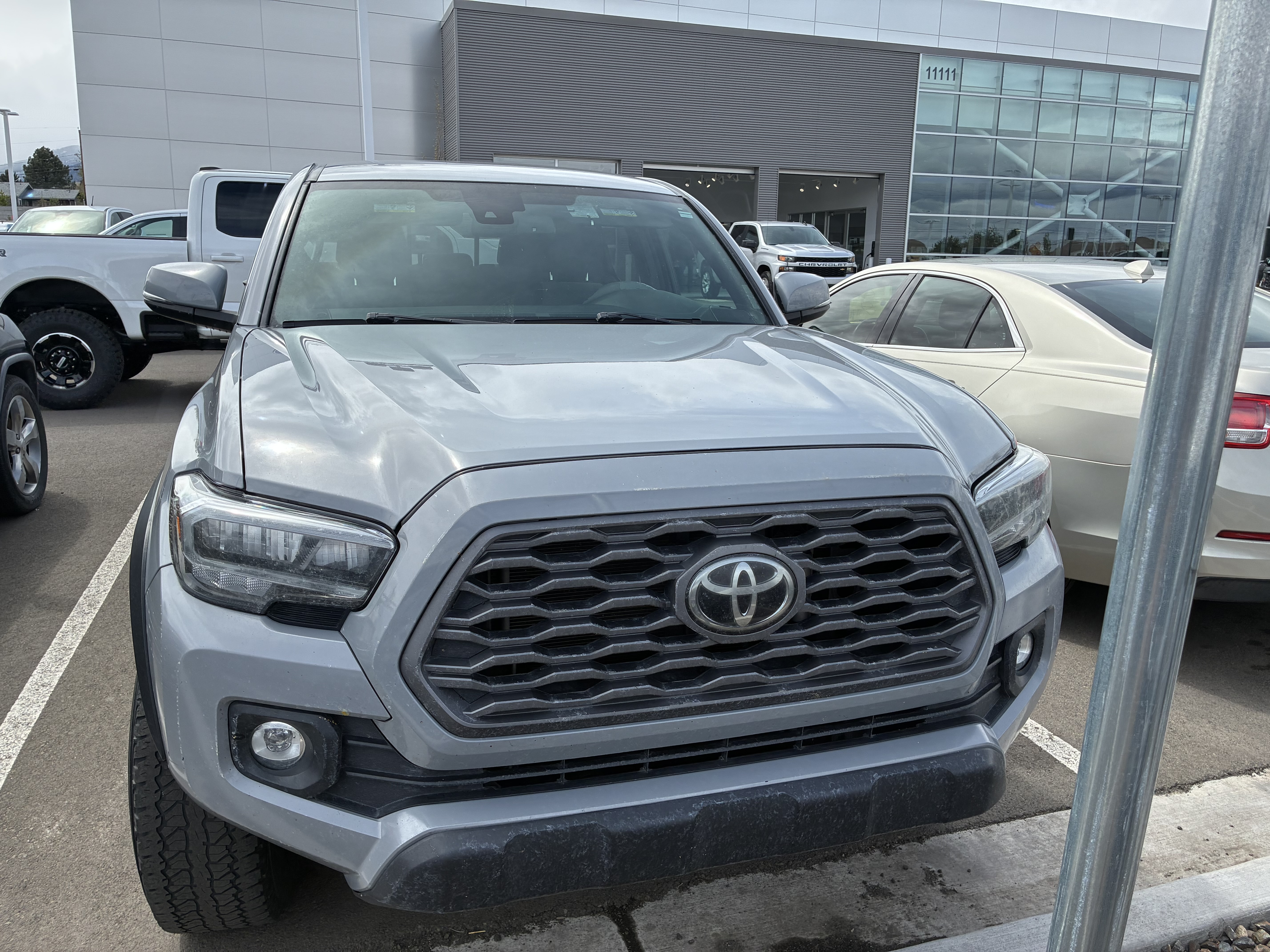 Used 2020 Toyota Tacoma TRD Off-Road w/ Technology Package AWD/4WD image 5