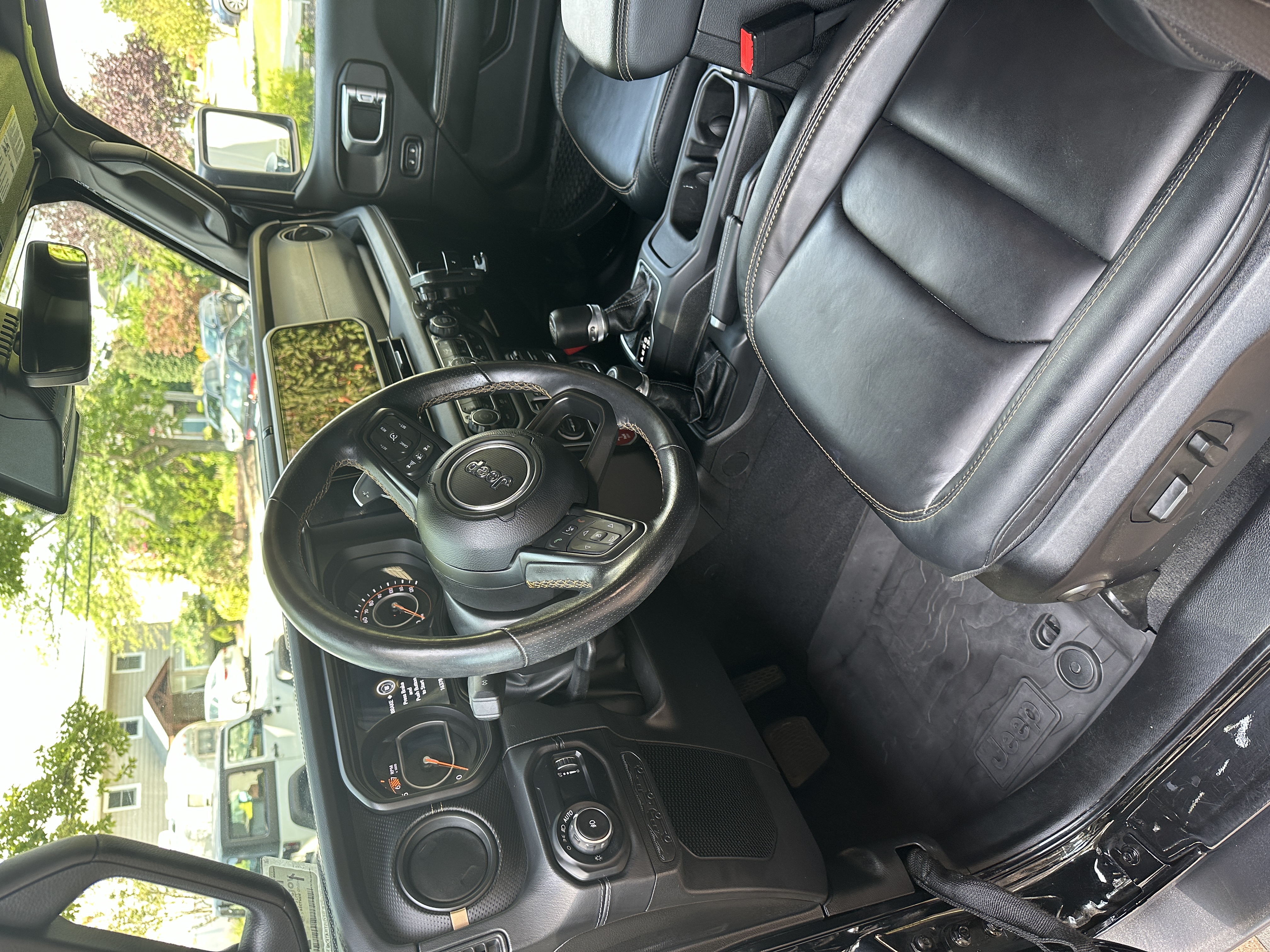 Used 2025 Jeep Wrangler Unlimited Rubicon 392 AWD/4WD image 20