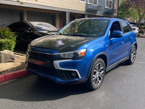Used 2019 Mitsubishi Outlander Sport ES FWD image 1
