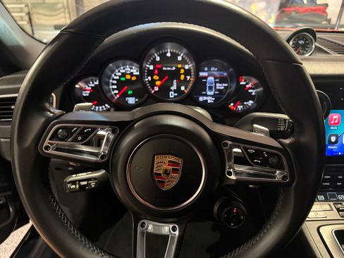 Used 2017 Porsche 911 Turbo S image 28