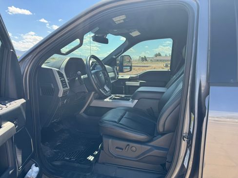 Used 2022 Ford F350 Lariat w/ Lariat Value Package AWD/4WD image 11