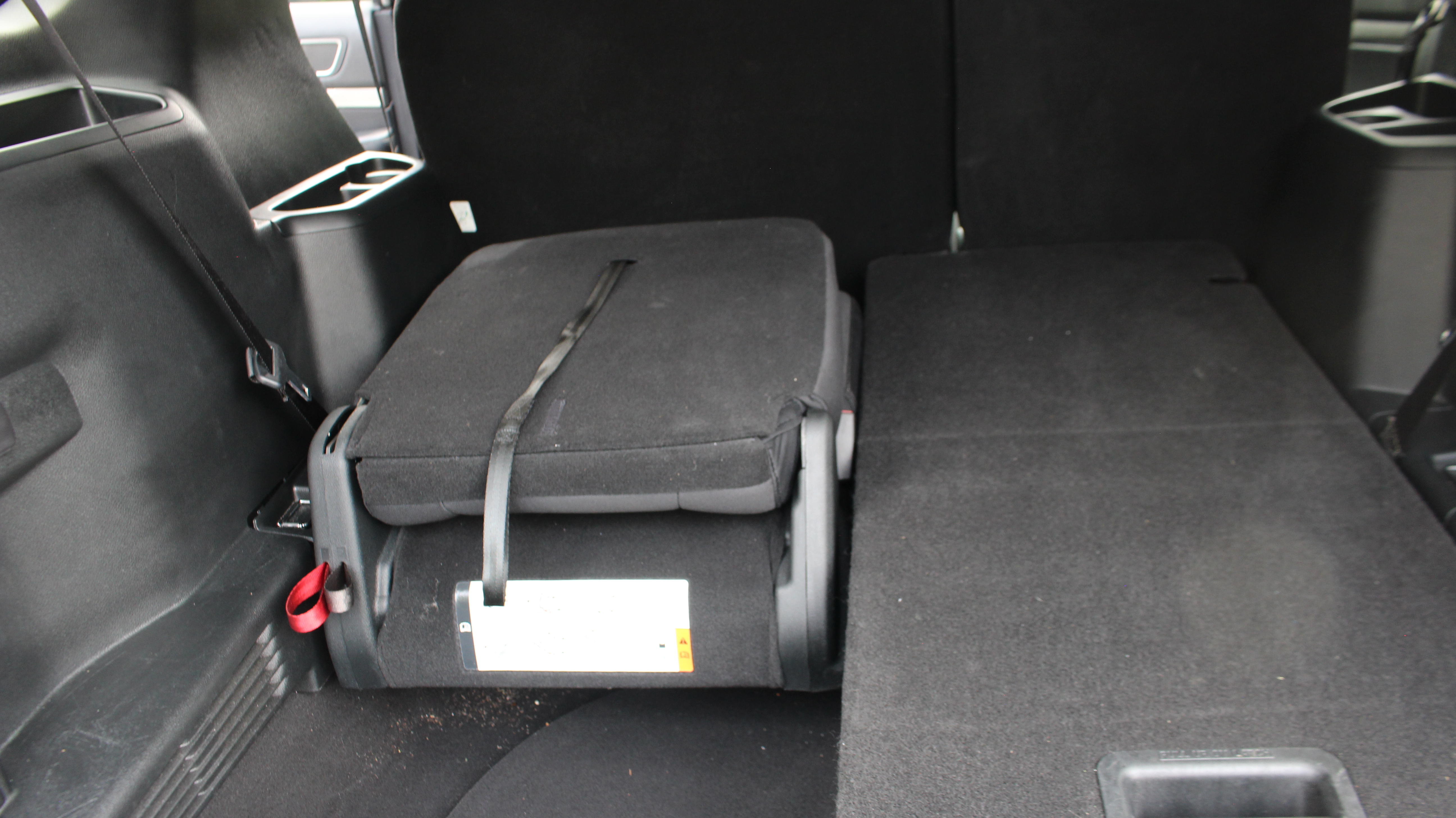 Used 2019 Ford Explorer XLT w/ Class III Trailer Tow Package FWD image 21