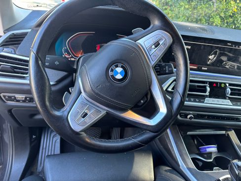 Used 2021 BMW X7 xDrive40i w/ Premium Package image 14