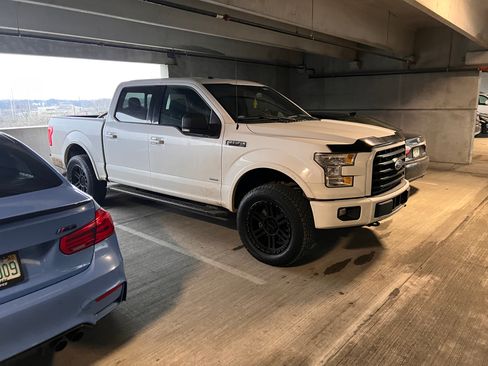 Used 2016 Ford F150 XLT w/ Equipment Group 302A Luxury AWD/4WD image 1