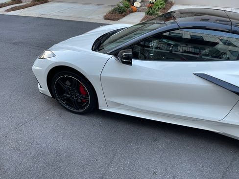 Used 2021 Chevrolet Corvette Stingray Premium Conv w/ Z51 Performance Package image 14