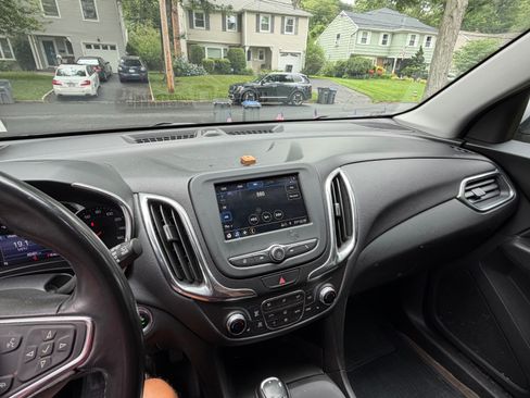 Used 2019 Chevrolet Equinox LT AWD/4WD image 12
