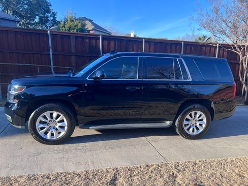 Used 2016 Chevrolet Tahoe 2WD image 2
