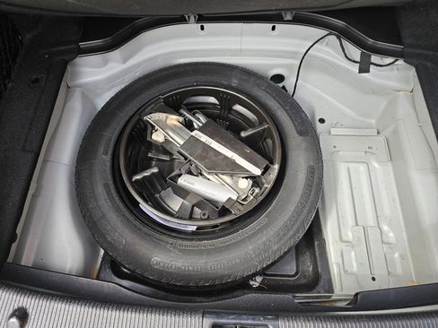 Used 2010 Mercedes-Benz C 300 4MATIC Sedan image 17