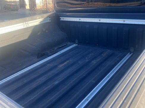 Used 2012 Nissan Frontier SV w/ SV Premium Utility Pkg image 12