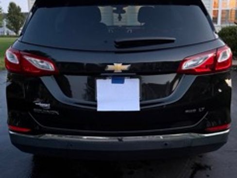 Used 2020 Chevrolet Equinox LT w/ Driver Convenience Package AWD/4WD image 6