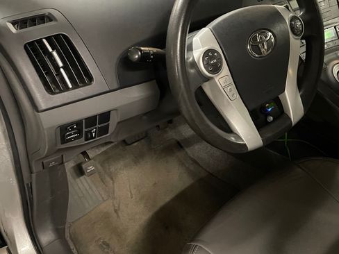 Used 2010 Toyota Prius Three FWD image 10