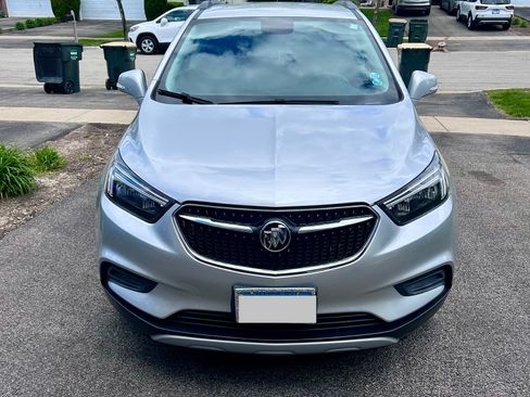 Used 2019 Buick Encore Preferred FWD image 2