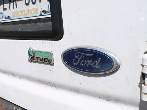 Used 2009 Ford E-250 and Econoline 250 RWD image 8