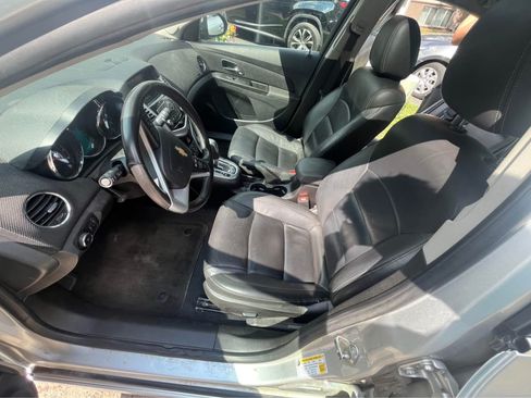 Used 2014 Chevrolet Cruze LTZ w/ RS Package FWD image 11