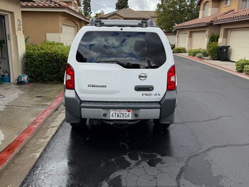 Used 2011 Nissan Xterra PRO-4X image 10
