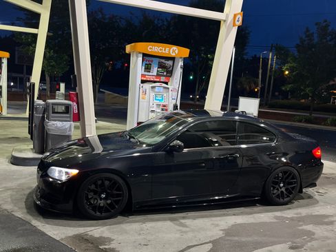 Used 2011 BMW 335i Coupe image 8