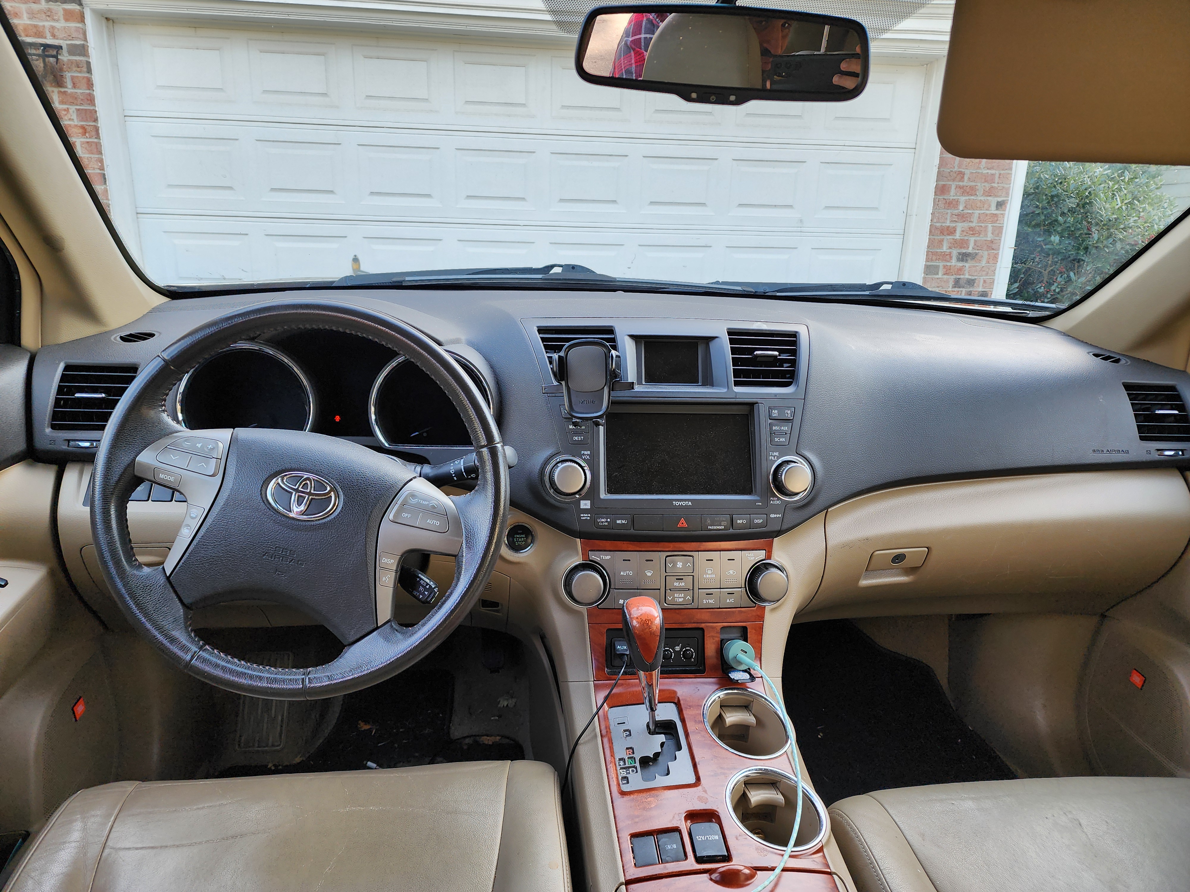 Used 2010 Toyota Highlander Limited FWD image 6