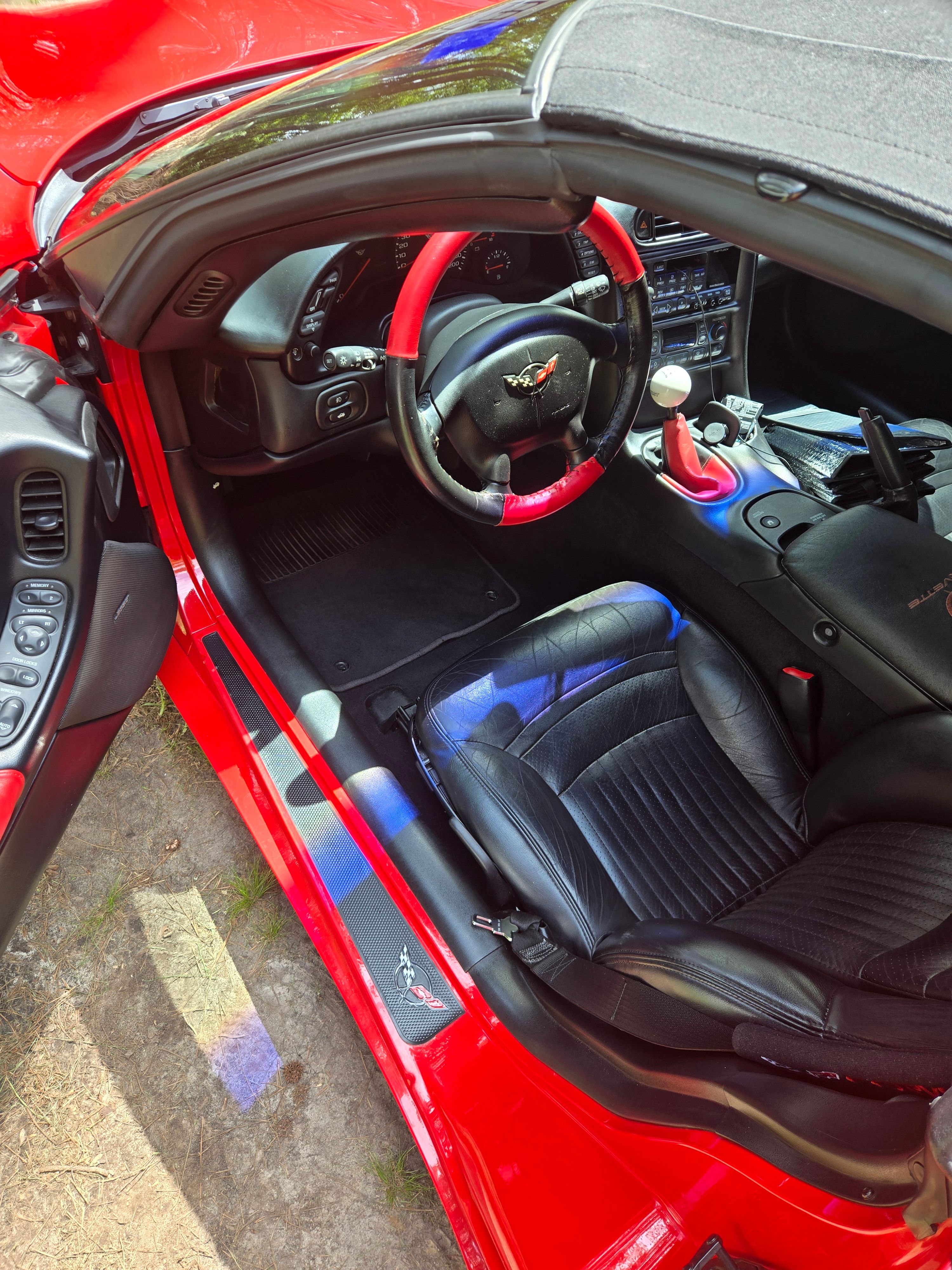 Used 2001 Chevrolet Corvette Convertible w/ Preferred Equipment Group2 RWD image 10