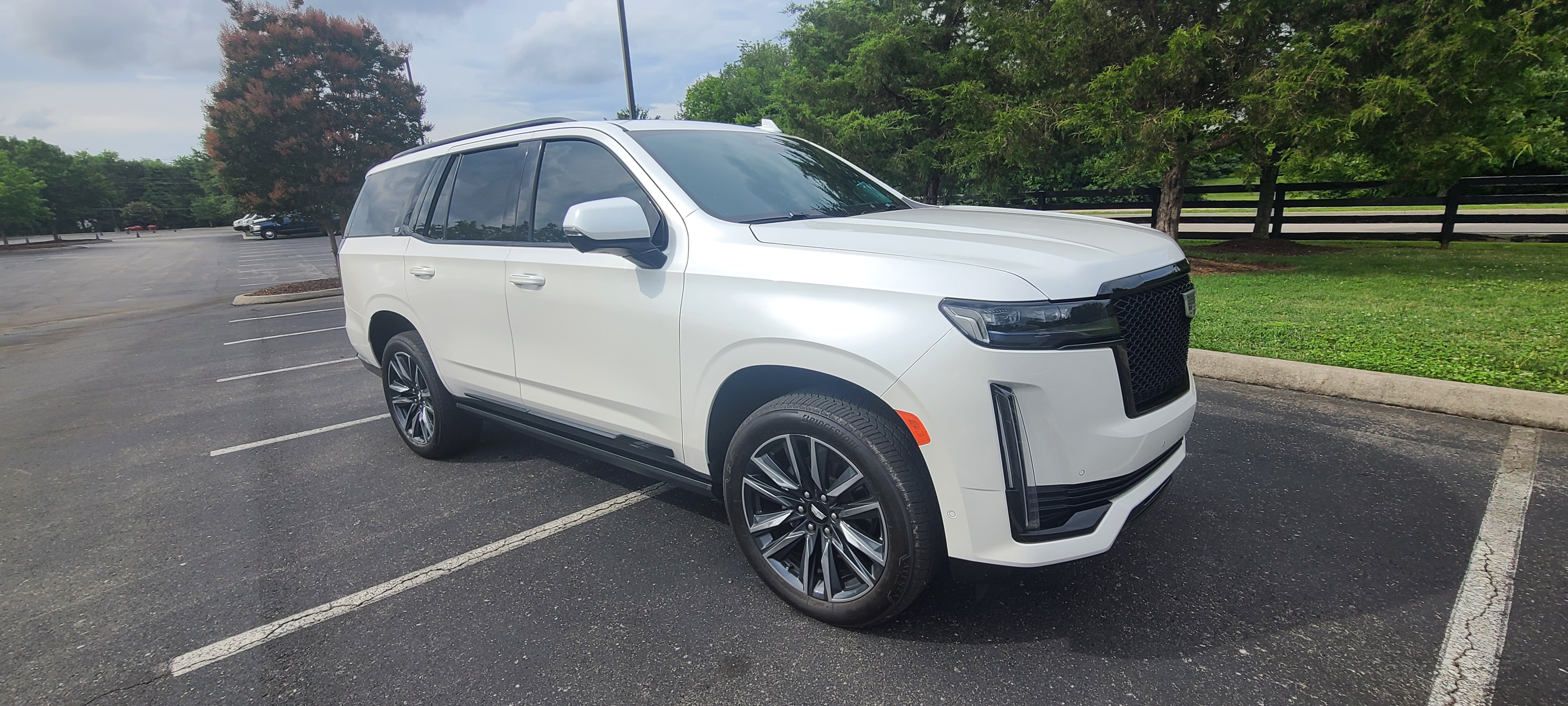 Used 2021 Cadillac Escalade Sport Platinum AWD/4WD image 1