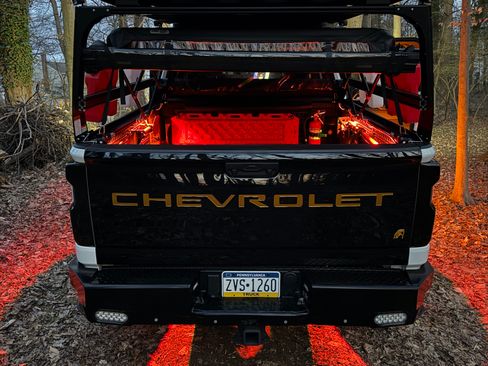 Used 2025 Chevrolet Silverado 3500 LT w/ All Star Edition image 10