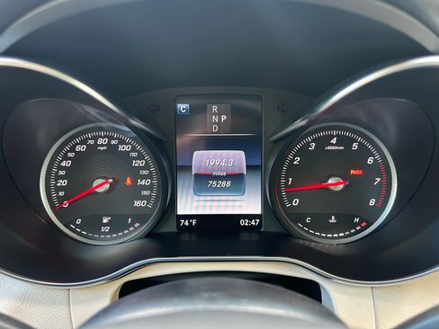 Used 2018 Mercedes-Benz GLC 300 image 8