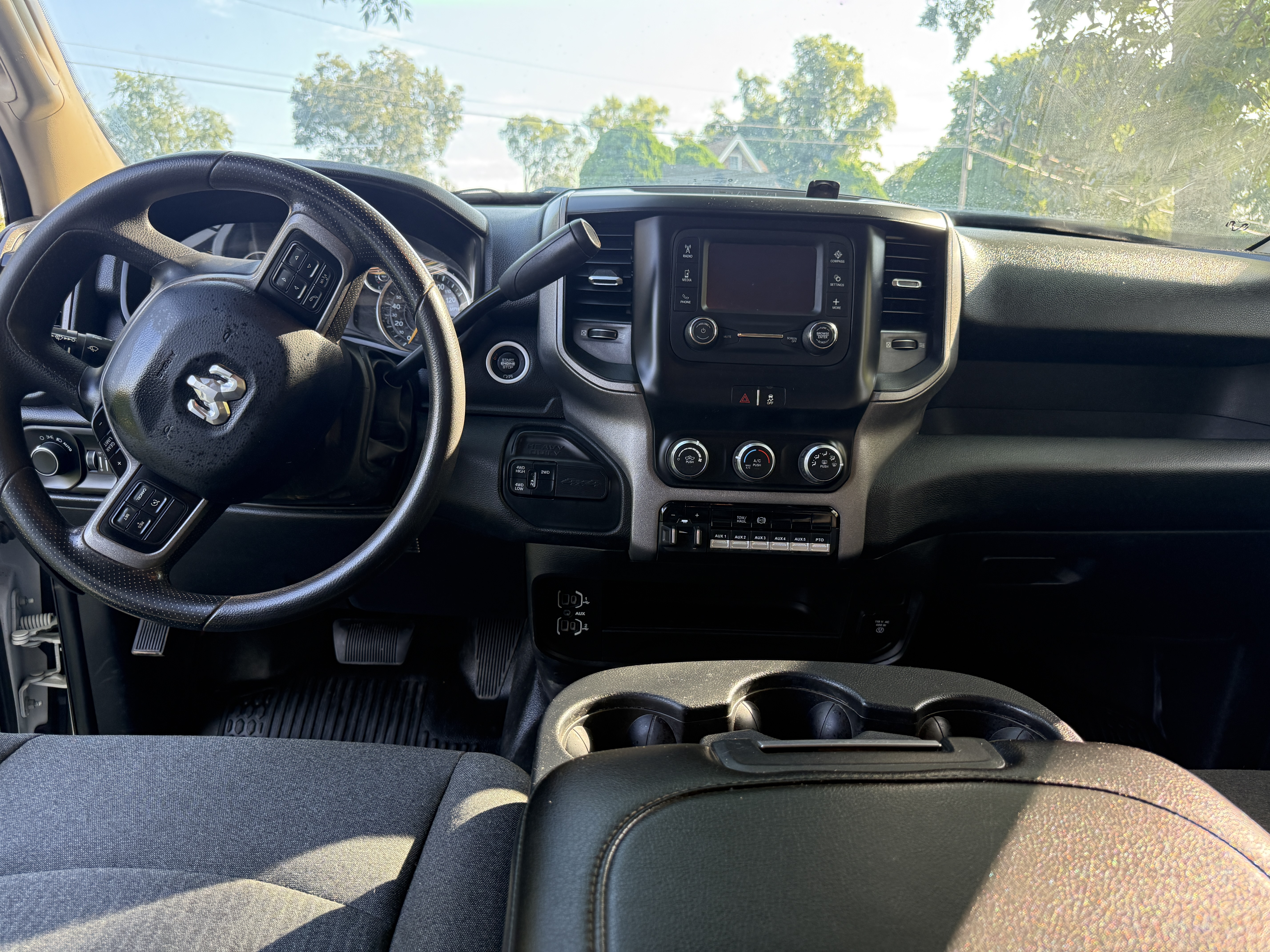 Used 2020 RAM 5500 Tradesman w/ Chrome Appearance Group AWD/4WD image 10