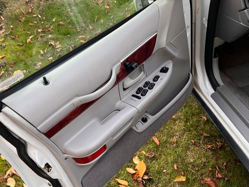 Used 2000 Mercury Grand Marquis LS image 6