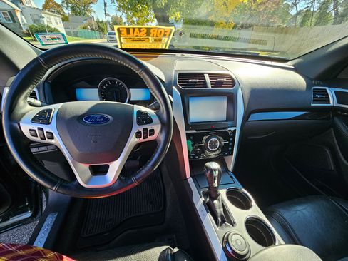 Used 2013 Ford Explorer Limited image 6