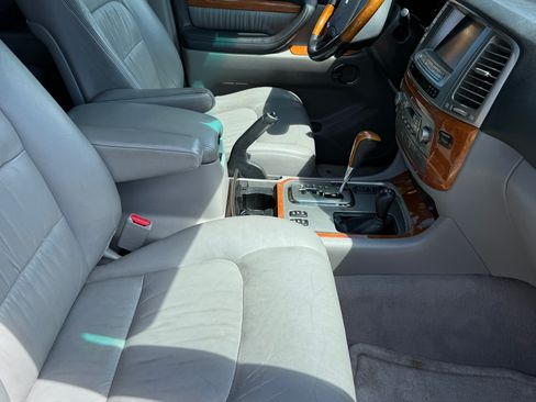 Used 2006 Lexus LX 470 470 Sport Utility 4D image 11