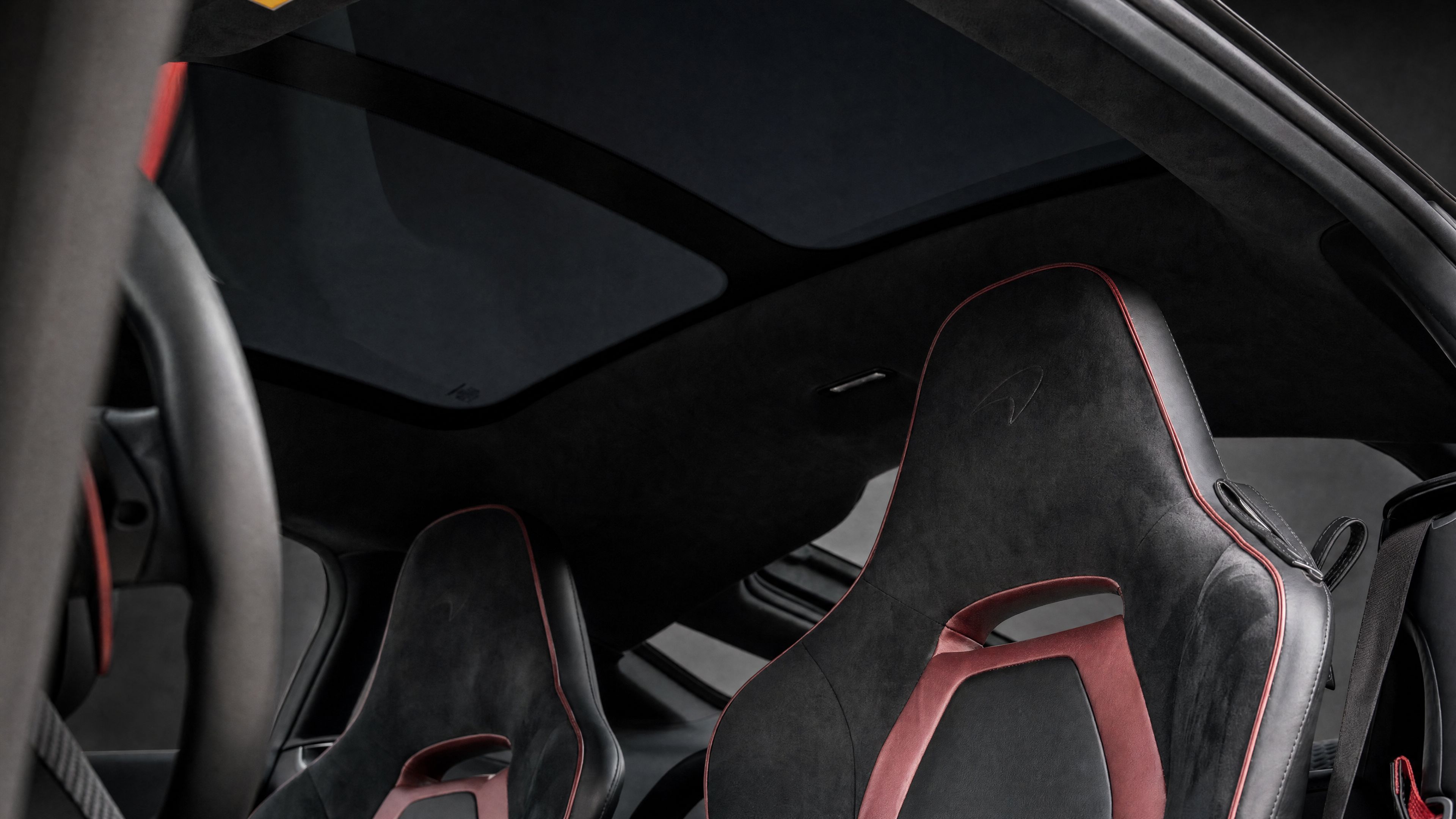 Used 2020 McLaren GT RWD image 20