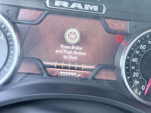 Used 2022 RAM 1500 Big Horn AWD/4WD image 13