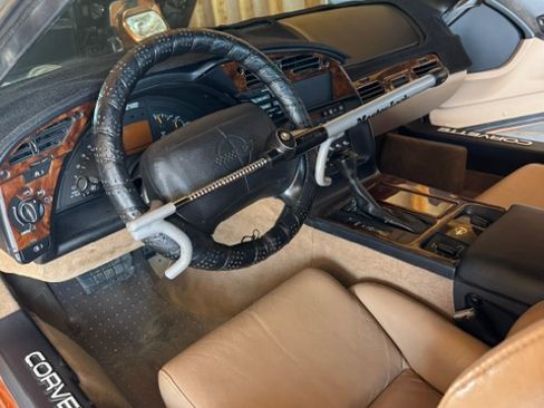 Used 1994 Chevrolet Corvette Convertible RWD image 24