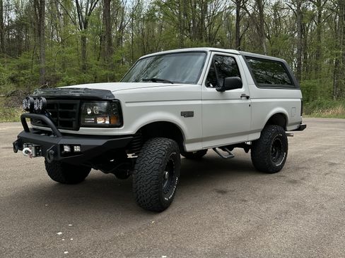 Used 1994 Ford Bronco image 4
