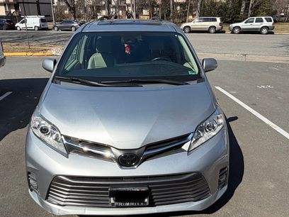 Used 2019 Toyota Sienna XLE