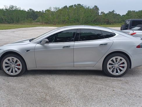 Used 2019 Tesla Model S P100D image 2