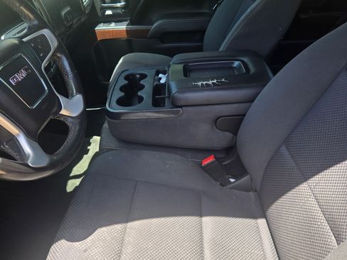 Used 2015 GMC Sierra 1500 SLE w/ SLE Value Package AWD/4WD image 9