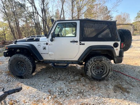 Used 2011 Jeep Wrangler Sport image 6