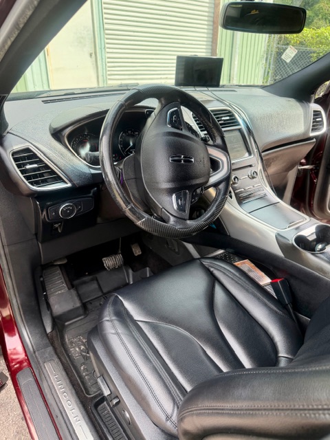 Used 2017 Lincoln MKX Premiere FWD image 6