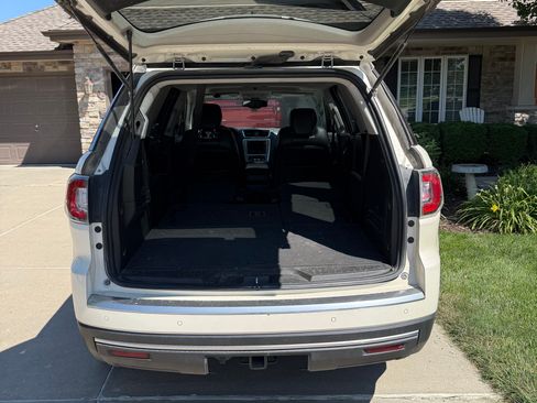 Used 2014 GMC Acadia SLT AWD/4WD image 6