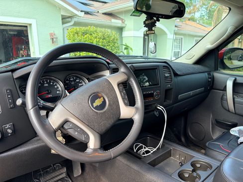 Used 2011 Chevrolet Silverado 1500 LT w/ All-Star Edition image 5
