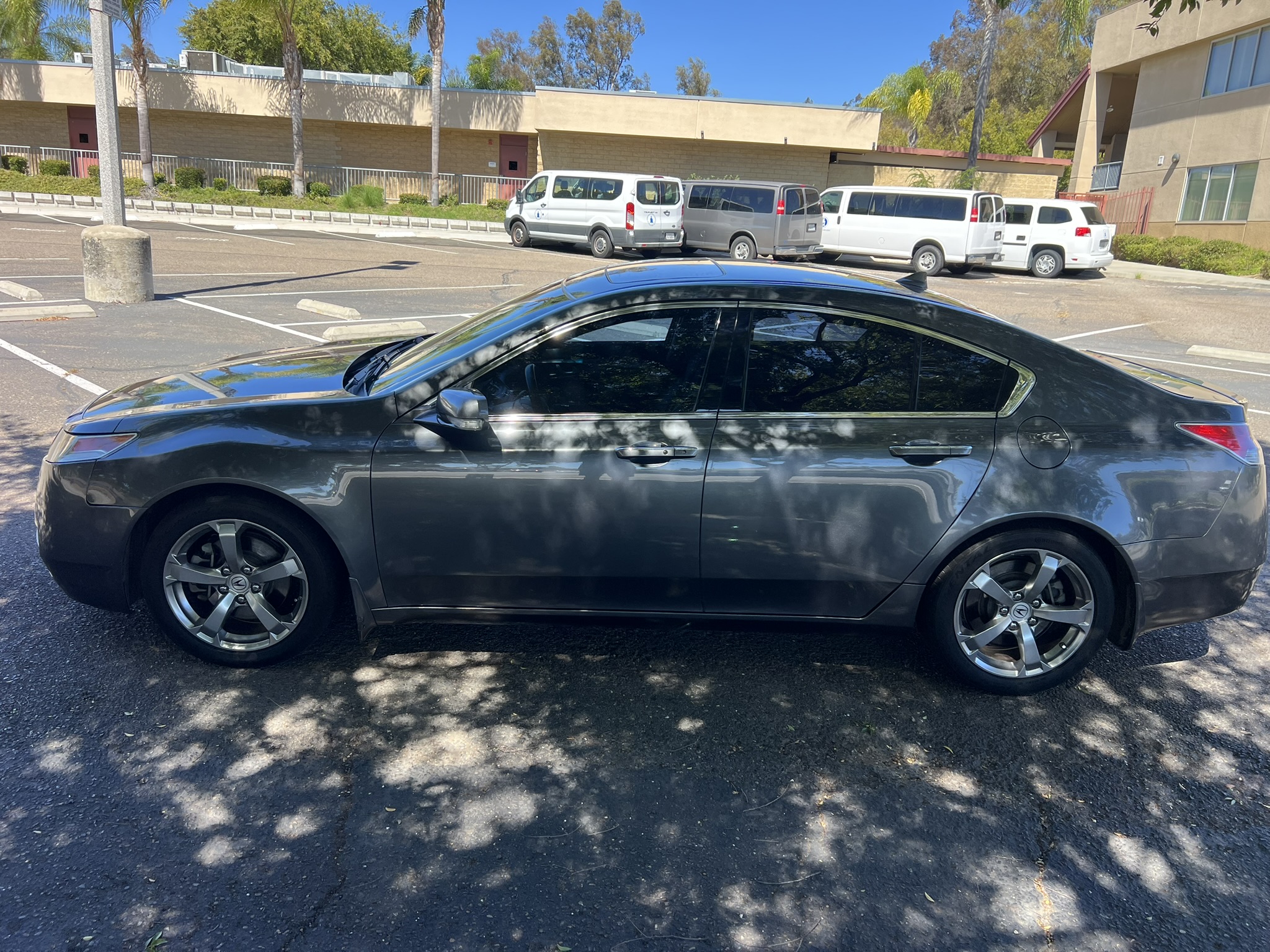 Used 2010 Acura TL w/ Technology Package FWD image 9