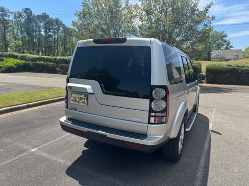 Used 2016 Land Rover LR4 HSE LUX image 9