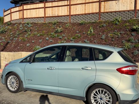 Used 2013 Ford C-MAX SEL image 13