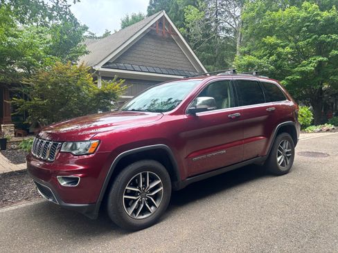 Used 2020 Jeep Grand Cherokee Limited AWD/4WD image 1