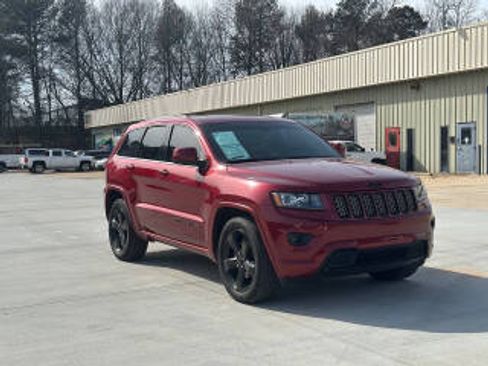 Used 2015 Jeep Grand Cherokee Altitude image 8